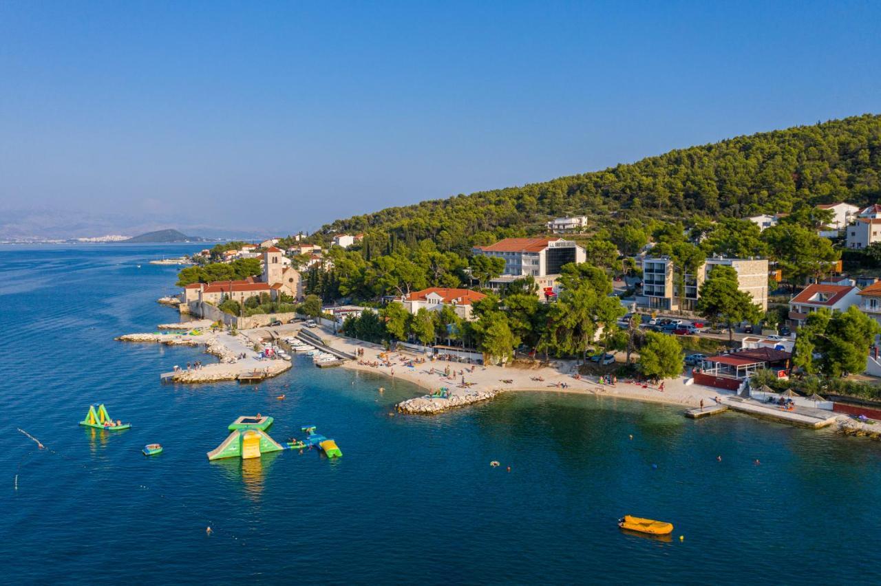 Sveti Kriz 4*
